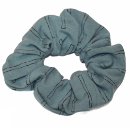 Scrunchie zeegroen met zwarte balkjes