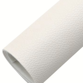 PU leer A4 lapje; leer-look heel licht beige