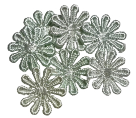 Bloemetje geborduurd mint met kleurnuances 25 mm, per stuk