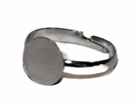 Verstelbare ring ca 17 mm diameter met plakvlak 10 mm zilverkleur