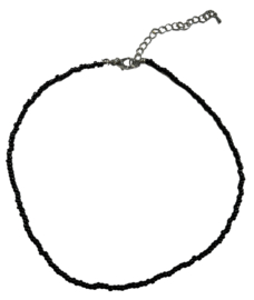 Ketting kleine transparante kraaltjes 45 cm, zwart