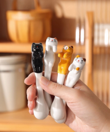 せいかつ Hangable Ceramic Coffee Spoon Kiiro Neko (Yellow Cat 11*2*3cm)
