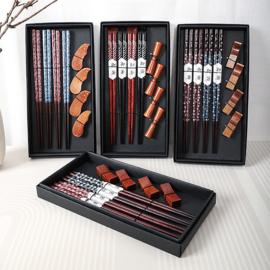 せいかつ Nippon Chopsticks with wooden chopsticks holder (4 pairs Set Red Black Wave C)