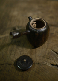 せいかつ Nippon Toki Handmade Tea Pot Tedzukuri Tipotto Black (kuro 8.3*10.2cm 130ml)