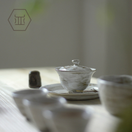 せいかつ Nippon Toki Handmade Covered Teacup Tedzukuri kappu White (shiro 120ml)