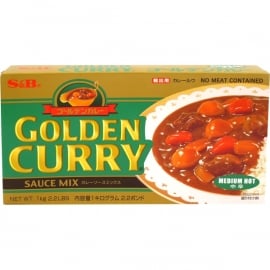 S&B Golden Curry Chukara Medium Hot 220g