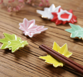 せいかつ Nippon Chopstick Holder (Colorful Maple Leaves Kaede no ha 6ps)