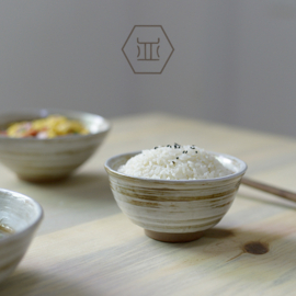 せいかつ Nippon Toki Handmade Rice / Ramen bowl Tedzukuri White (shiro 11.5*6.2cm)