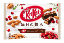 KitKat Almond Cranberry 3pcs
