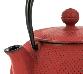 Arare Iwachu Tetsubin Teapot  650 ml Red