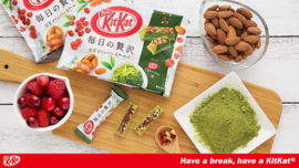 KitKat Matcha Double Berry & Almonds 105 g Nestle