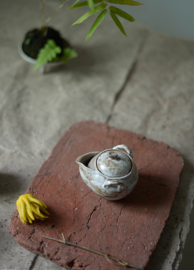 せいかつ Nippon Toki Handmade Tea Pot Tedzukuri Tipotto White (shiro 9.8*8cm 150ml)