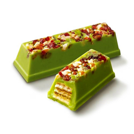 KitKat Matcha Double Berry & Almonds 105 g Nestle