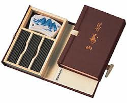 Jinkoh Juzan Agar Aloes wooden Box 8g (60 stokjes)