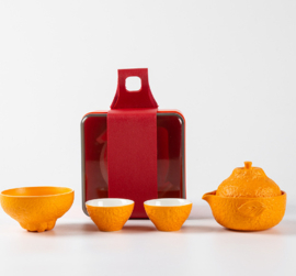 せいかつ Nippon Ceramic Portable Travel Tea Set One Pot Two Cups / Orange