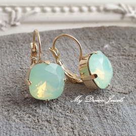 Oorbellen Square met Swarovski " Chrysolite Opal "