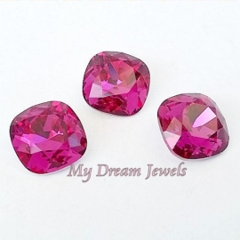 Swarovski 4470 Square Fuchsia CAL 12x12mm Exclusive