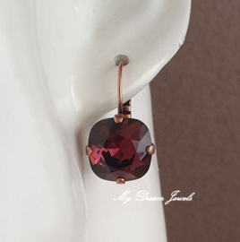 Oorbellen Square met Swarovski " Burgundy"