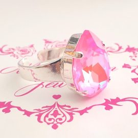 Verstelbare ring met een Crystal druppel Pink Delite