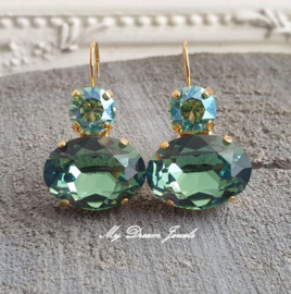 Oorbellen Elisa met Swarovski  "Chrysolite Moon & Erinite"