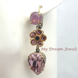 Oorhangers Vintage Swarovski Flower Amethyst en Antique Pink