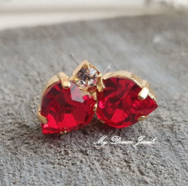 Oorstekers met Swarovski Hart Light Siam Red