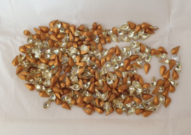 Swarovski Vintage 308 ( 4300 ) Druppel  "Jonquil" 4,8x8mm
