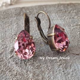 Oorbellen Belle met Swarovski Druppel "Crystal Antique Pink"