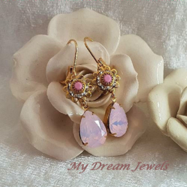 Oorhangers Vintage Swarovski Flower Rose Opal