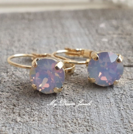 Oorbellen Alison met Swarovski "White Opal Vitrail Light"