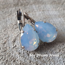 Oorbellen Belle met Swarovski Druppel "Air Blue Opal"