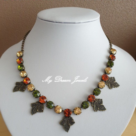 Ketting Colors of Autumn Bronze  Leaves met Swarovski Crystal
