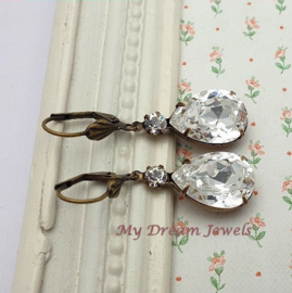 Vintage style oorhangers met Swarovski Crystal