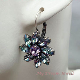 Oorbellen Daisy Flower met Swarovski Crystal Vitrail Blue/Violet