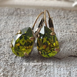 Oorbellen Belle met Swarovski druppel "Olivine "