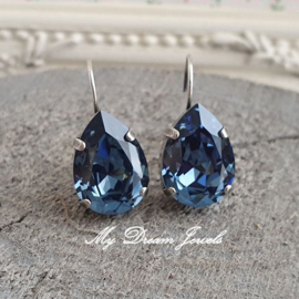 Oorbellen Sofia met Swarovski Crystal  "Denim Blue "
