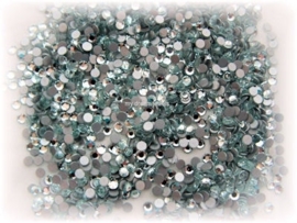 Swarovski platte steen Light Azore SS9 per 36 stuks