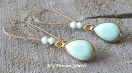 Oorhangers lang Zilver of Goudkleurig met Swarovski Druppel Mint Alabaster