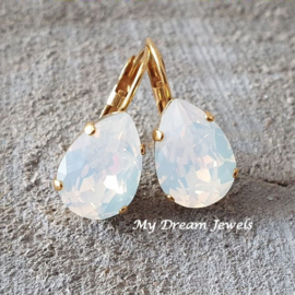 Oorbellen Belle met Swarovski druppel "White Opal"