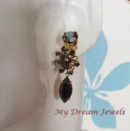 Oorstekers met Vintage Swarovski Navette Flower Black Star