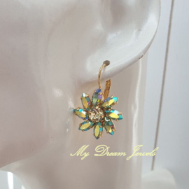 Oorbellen Daisy Flower Summer Green met Swarovski Crystal