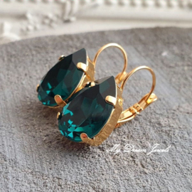 Oorbellen Sofia met Swarovski Druppel 18x13mm" Emerald Green"