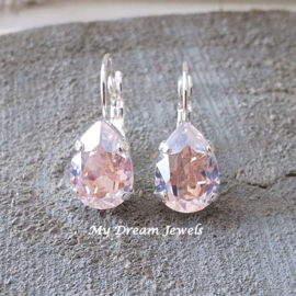 Oorbellen Belle met Swarovski druppel "Rosaline Moonlight "