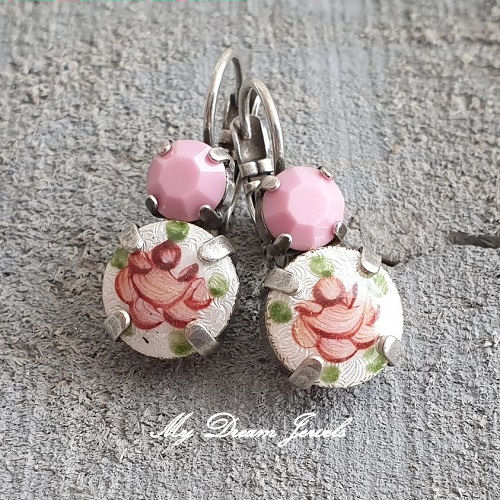 Oorbellen "Vintage White Shabby flower " met Swarovski