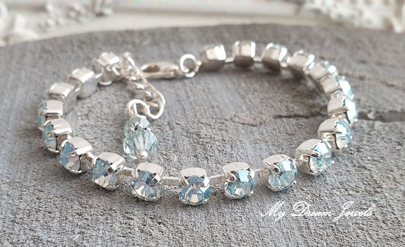 Armband " Ice Blue Moon " met Swarovski