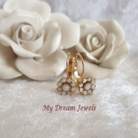 Oorbellen met Vintage Swarovski Flower White