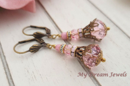 Romantische Vintage Stijl Oorhangers Swarovski Light Pink