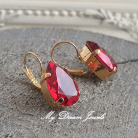 Oorbellen Sofia met Swarovski Crystal " Scarlet Red "