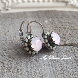 Oorbellen met Swarovski Rose Water Opal & Chrysolite Opal
