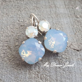 Oorbellen Square met Swarovski White Opal Shine & Air Blue Opal